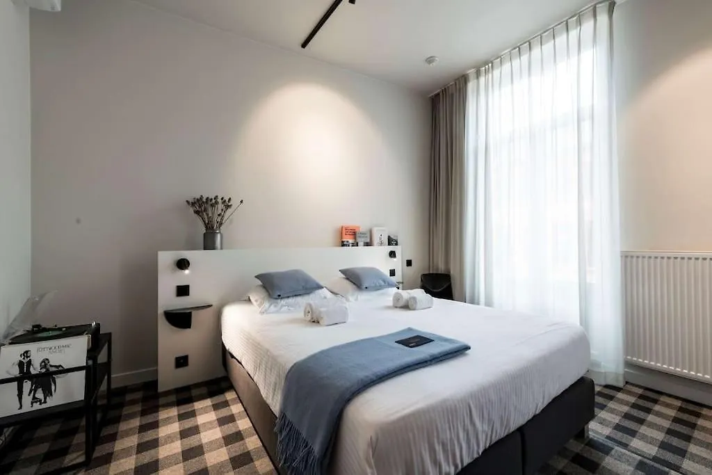 Studio Retreat In The Centre Of Ghent contacts